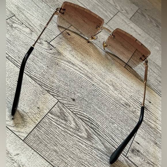 Rimless Sunglasses Trio - Picture 10 of 10